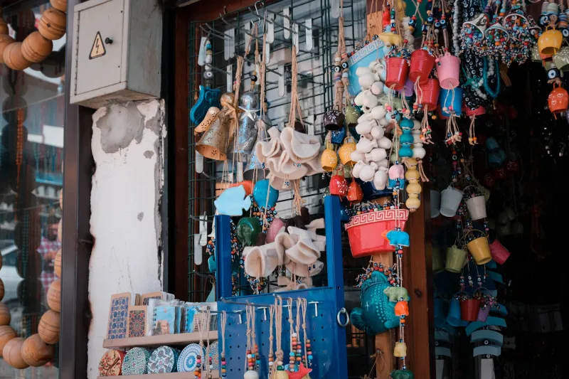 That Tote Bag With the Palm Tree on It Is Not a Memory: The Truth About Resort Gift Shop Spending